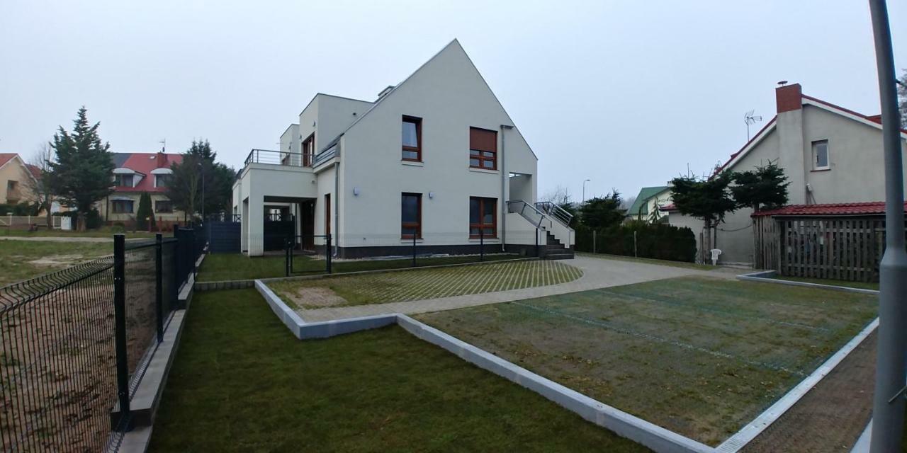 Apartament Z Ogrodkiem Trzesacz Ngoại thất bức ảnh